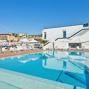 https://calanova-sports-residence.allmallorcahotels.com